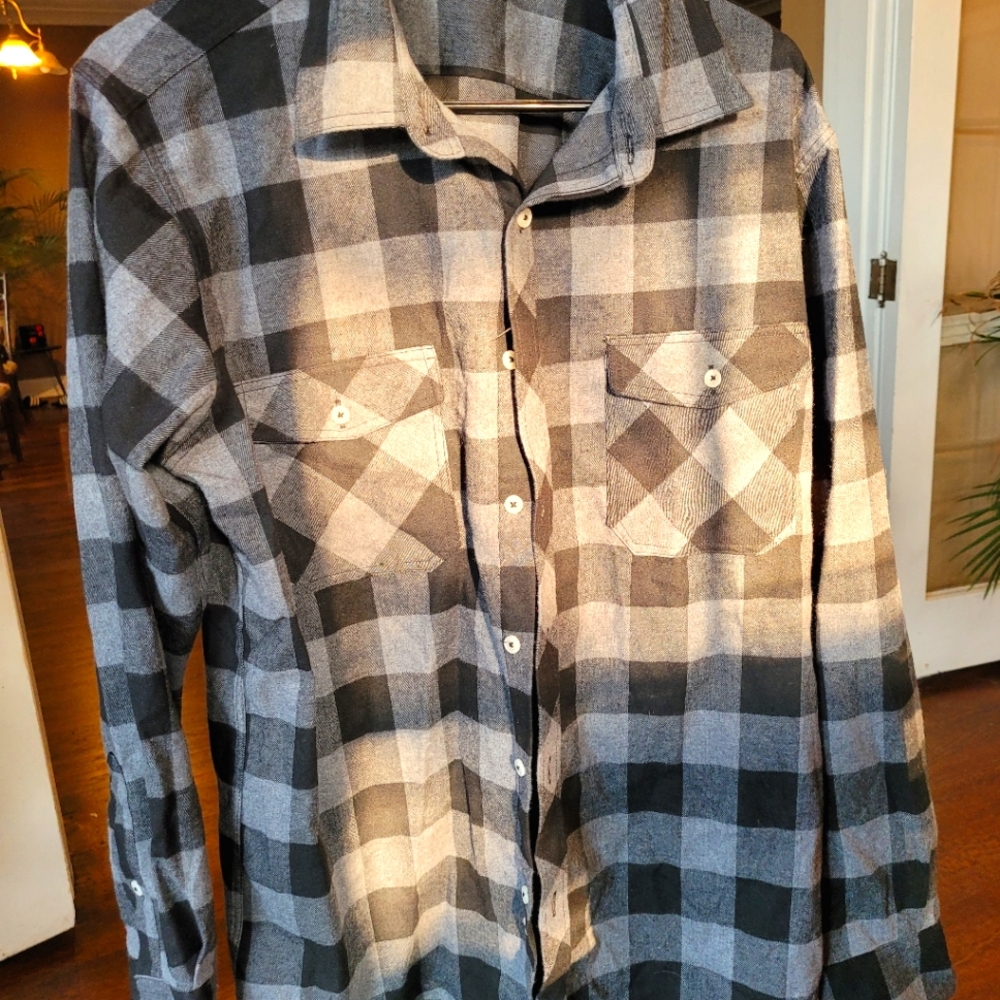 Grunge Era plaid button up